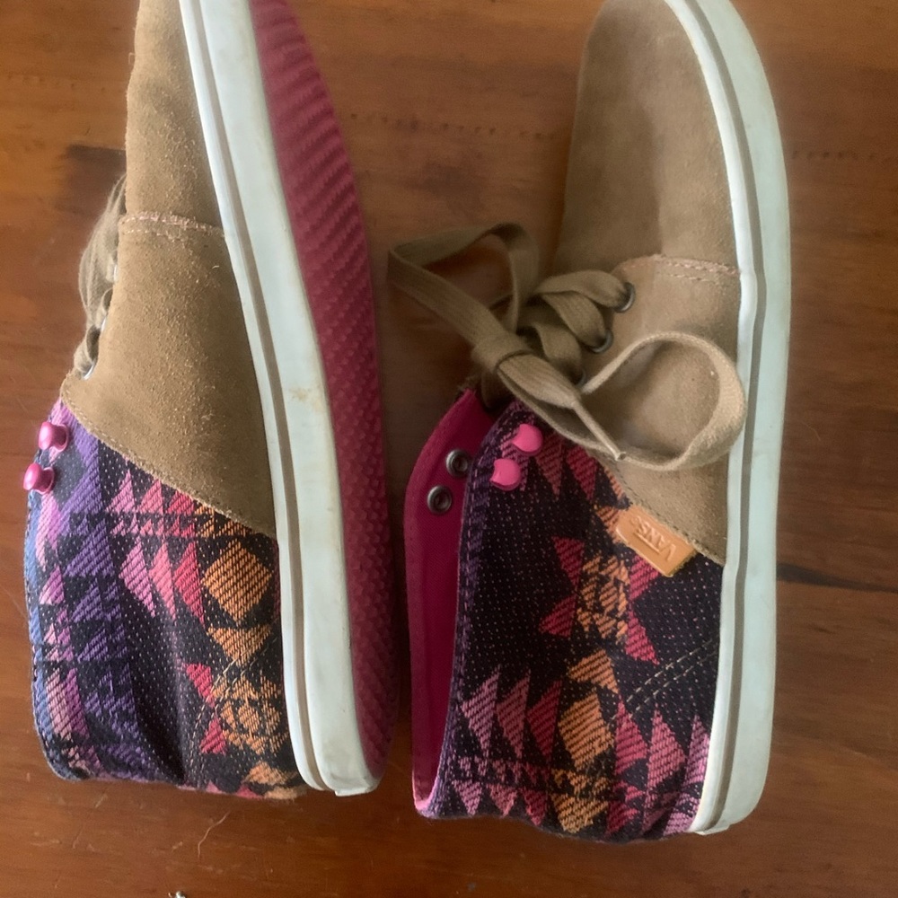 Vans - Picture 11 of 11